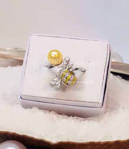 Bee Open Minded Ring